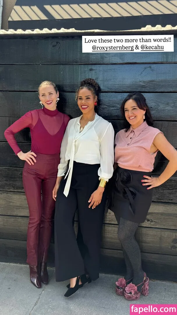 Shantel VanSanten / therealshantel Onlyfans Photo Gallery 