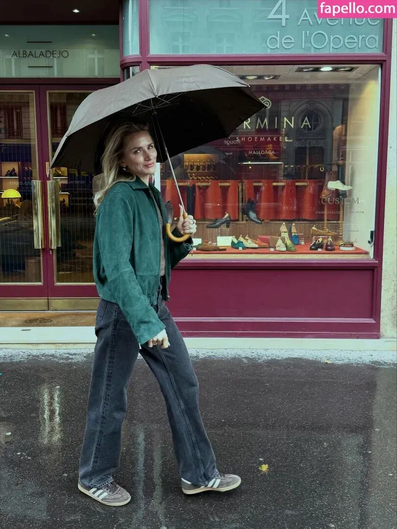 Shantel VanSanten / therealshantel Onlyfans Photo Gallery 