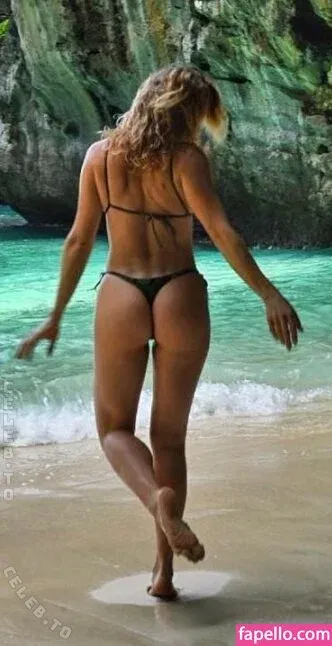 Shantel VanSanten / therealshantel Onlyfans Photo Gallery 