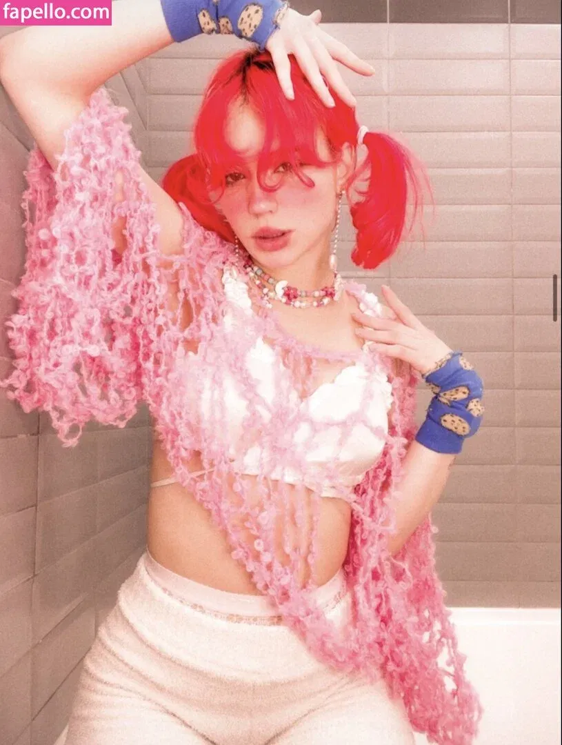 Flaffyx / Isa Maple Shengelia / cindydandois Onlyfans Photo Gallery 