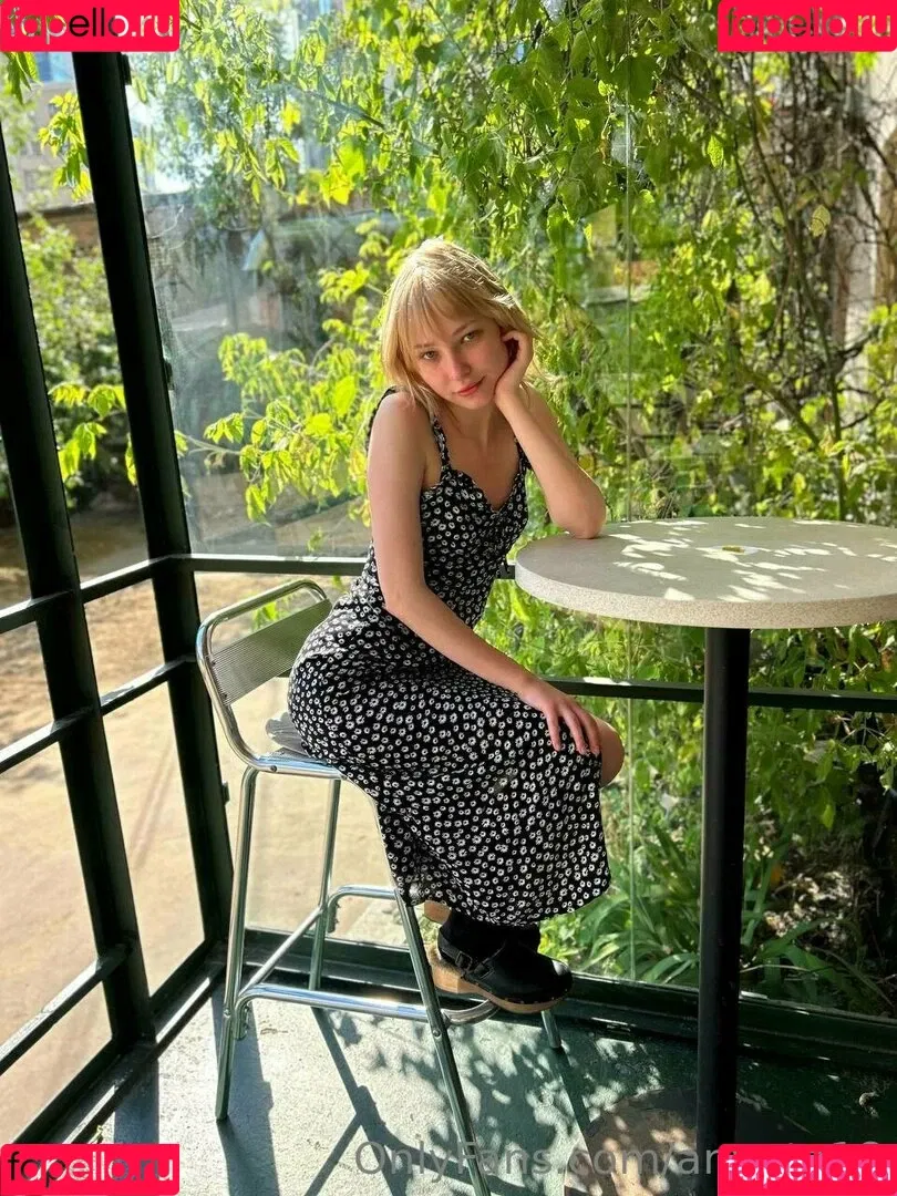 anyuta18 / anyuta18.04 Onlyfans Photo Gallery 