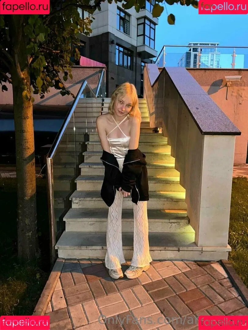 anyuta18 / anyuta18.04 Onlyfans Photo Gallery 