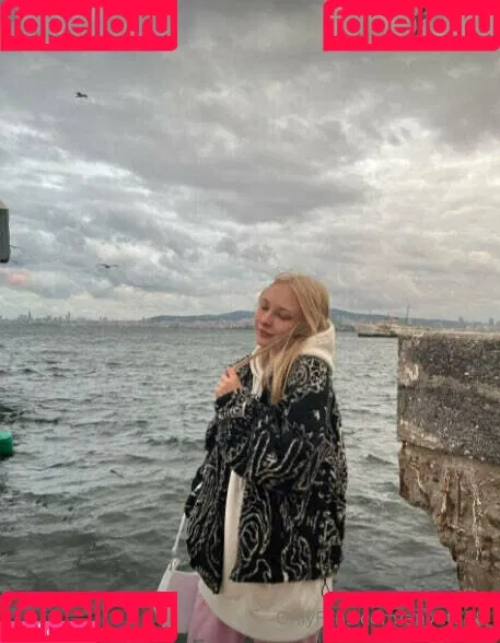 anyuta18 / anyuta18.04 Onlyfans Photo Gallery 