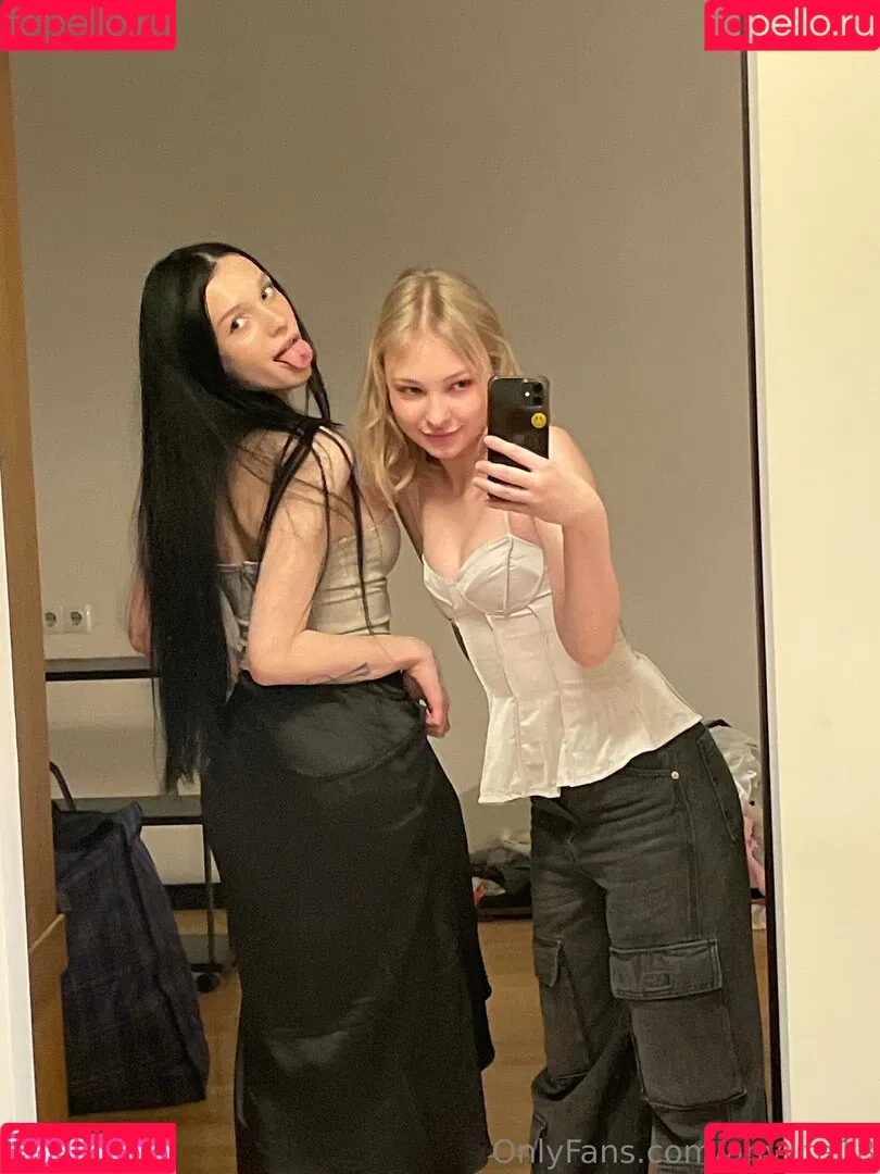 anyuta18 / anyuta18.04 Onlyfans Photo Gallery 