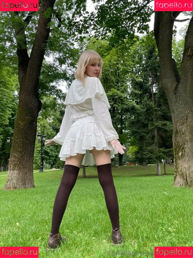 anyuta18 / anyuta18.04 Onlyfans Photo Gallery 