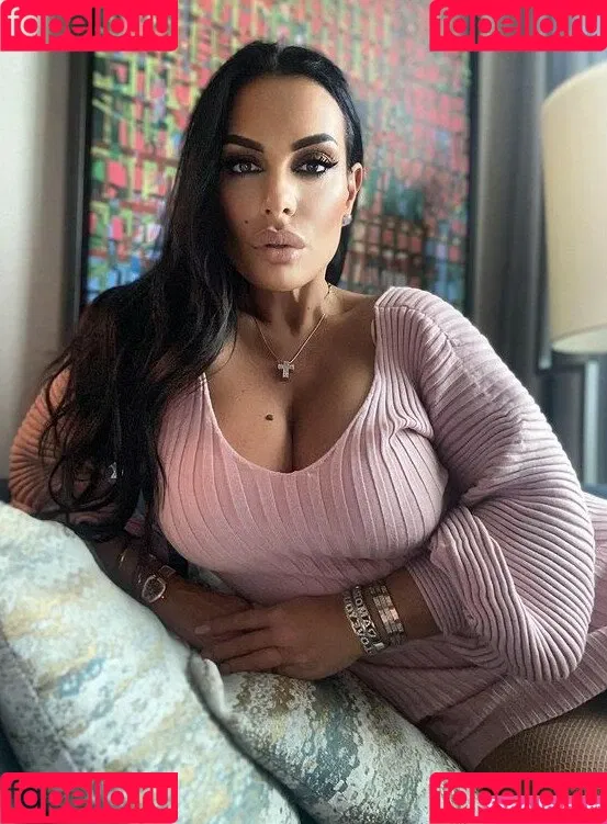 Silvia Iacucci / silvia_iacucci / silviaiacucci Onlyfans Photo Gallery 