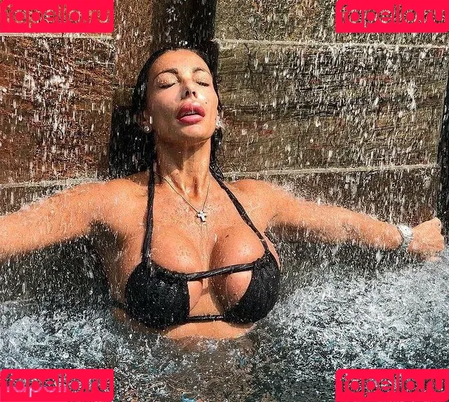 Silvia Iacucci / silvia_iacucci / silviaiacucci Onlyfans Photo Gallery 