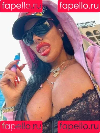 Silvia Iacucci / silvia_iacucci / silviaiacucci Onlyfans Photo Gallery 