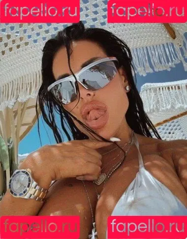 Silvia Iacucci / silvia_iacucci / silviaiacucci Onlyfans Photo Gallery 