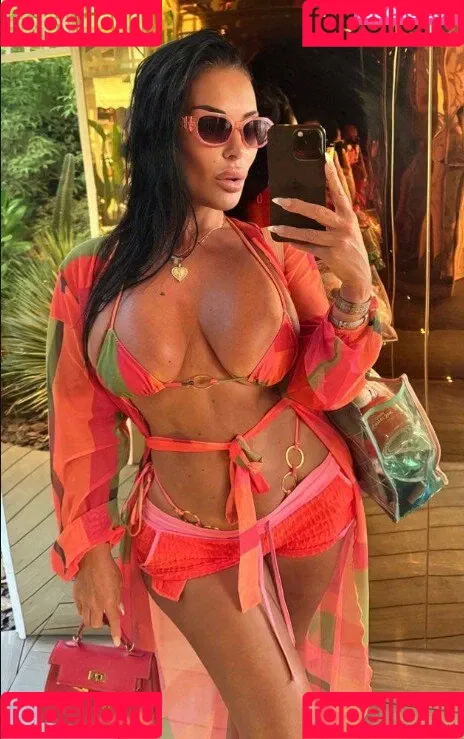 Silvia Iacucci / silvia_iacucci / silviaiacucci Onlyfans Photo Gallery 