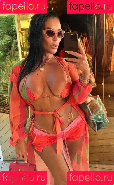 Silvia Iacucci / silvia_iacucci / silviaiacucci Onlyfans Photo Gallery 