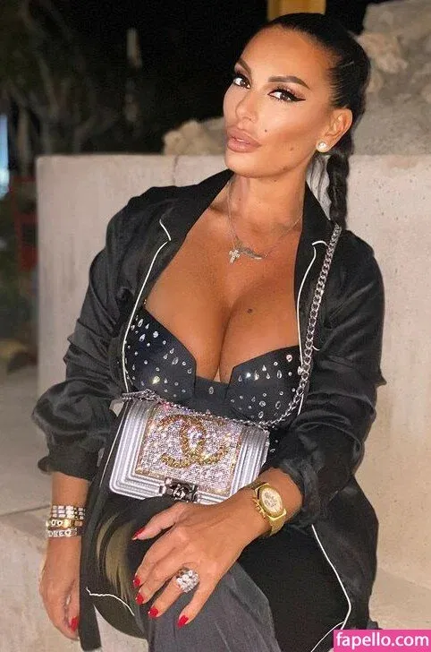 Silvia Iacucci / silvia_iacucci / silviaiacucci Onlyfans Photo Gallery 