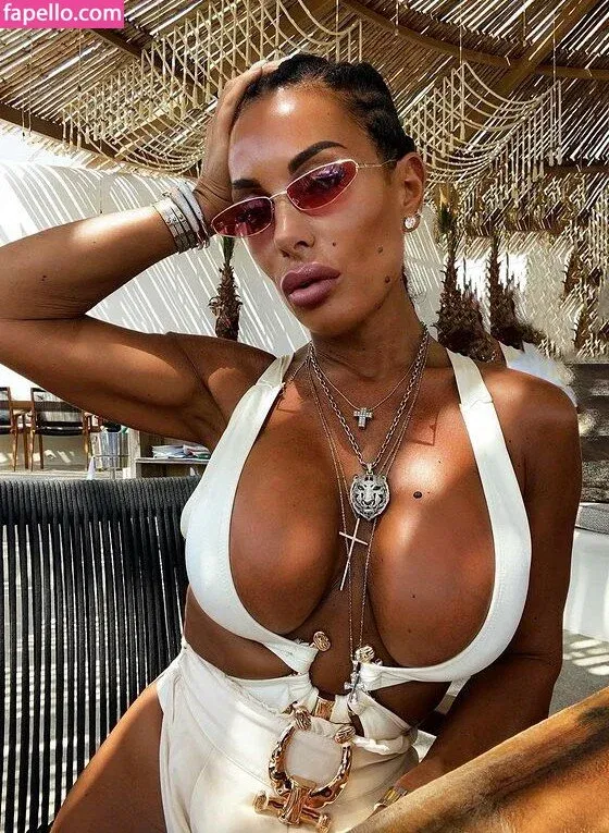 Silvia Iacucci / silvia_iacucci / silviaiacucci Onlyfans Photo Gallery 