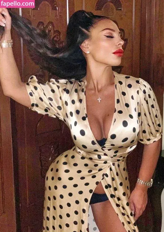 Silvia Iacucci / silvia_iacucci / silviaiacucci Onlyfans Photo Gallery 
