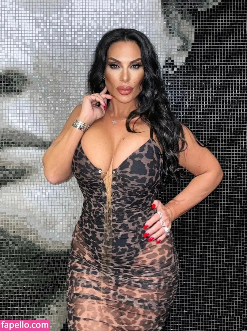 Silvia Iacucci / silvia_iacucci / silviaiacucci Onlyfans Photo Gallery 