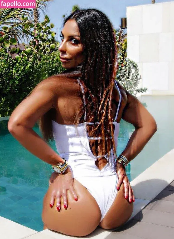 Silvia Iacucci / silvia_iacucci / silviaiacucci Onlyfans Photo Gallery 