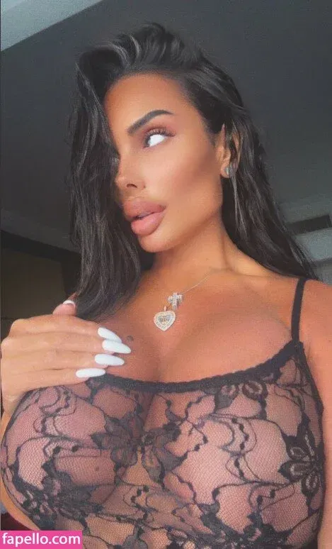 Silvia Iacucci / silvia_iacucci / silviaiacucci Onlyfans Photo Gallery 