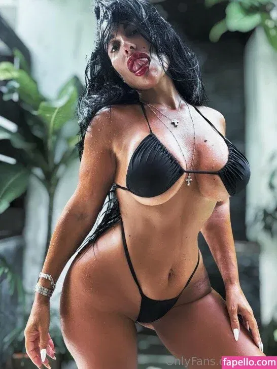 Silvia Iacucci / silvia_iacucci / silviaiacucci Onlyfans Photo Gallery 