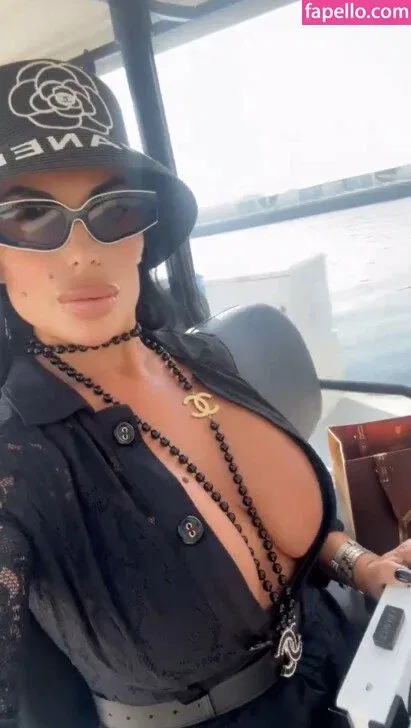 Silvia Iacucci / silvia_iacucci / silviaiacucci Onlyfans Photo Gallery 