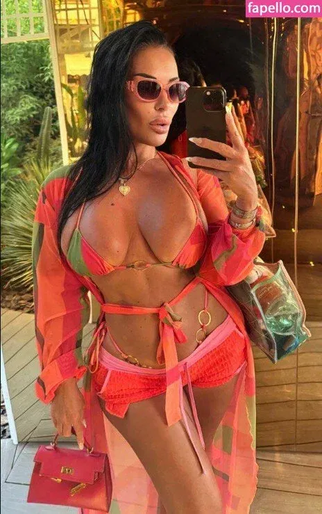 Silvia Iacucci / silvia_iacucci / silviaiacucci Onlyfans Photo Gallery 