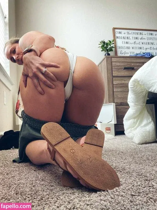 mrs-ku / mrs.k.u Onlyfans Photo Gallery 