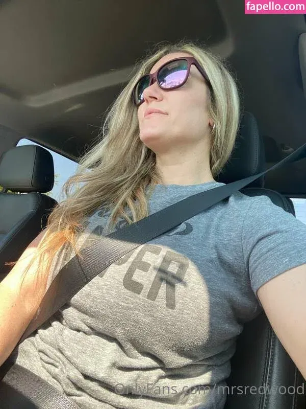 mrs-ku / mrs.k.u Onlyfans Photo Gallery 