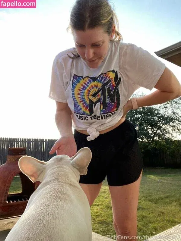 mrs-ku / mrs.k.u Onlyfans Photo Gallery 