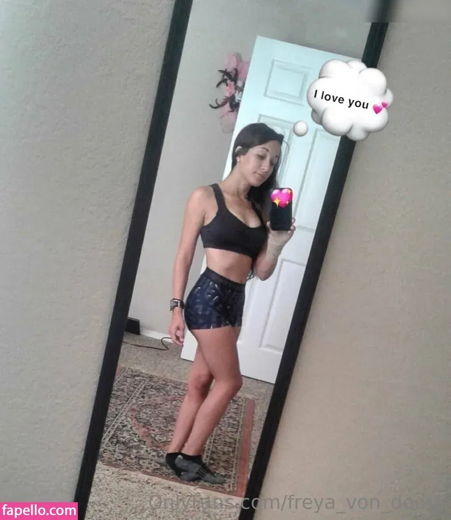 Freya Von Doom / Freya_Von_Doom / freyadoom Onlyfans Photo Gallery 