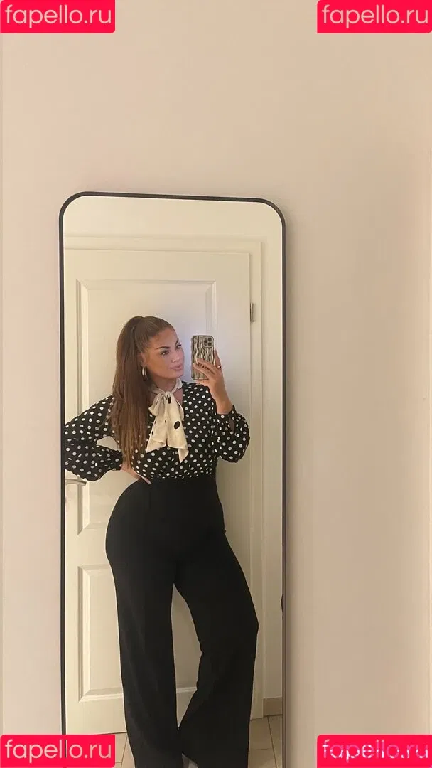 Hanna Wilperath / hannawilperath / maria4u Onlyfans Photo Gallery 