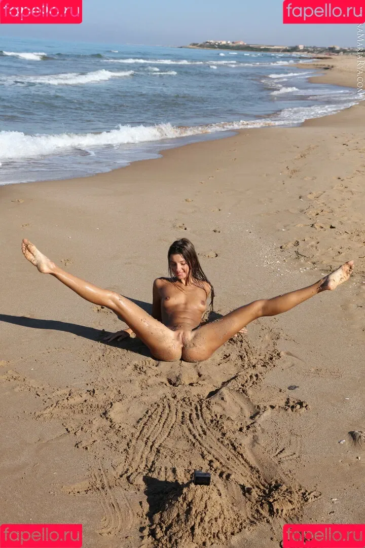 Melena Maria Rya / https: / melenamariarya / melenamariarya_ Onlyfans Photo Gallery 