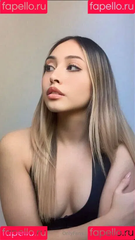 blondegiirlsexy / blondieegirls Onlyfans Photo Gallery 