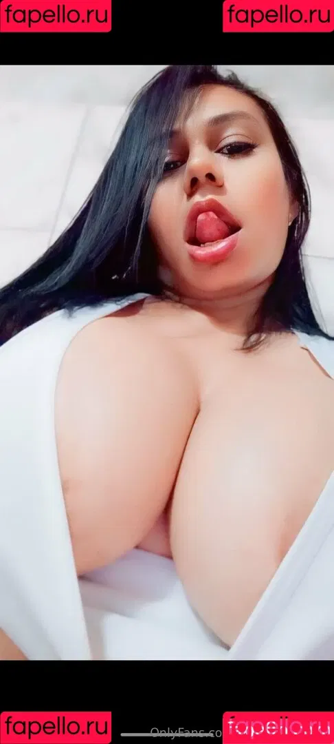 blondegiirlsexy / blondieegirls Onlyfans Photo Gallery 