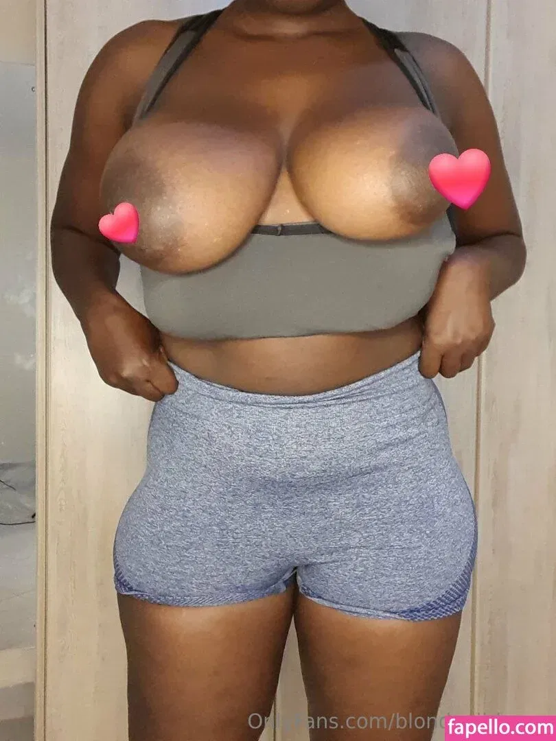 blondegiirlsexy / blondieegirls Onlyfans Photo Gallery 