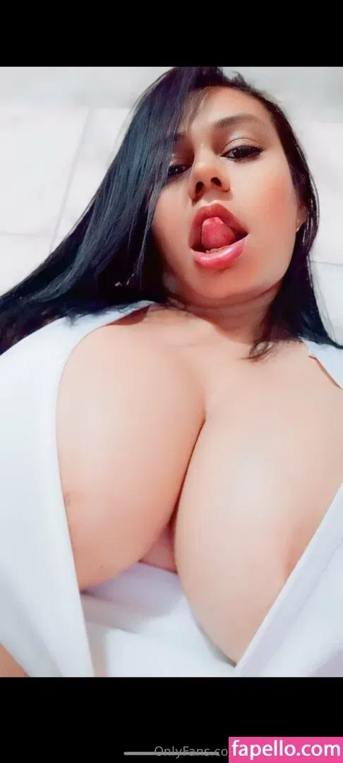 blondegiirlsexy / blondieegirls Onlyfans Photo Gallery 