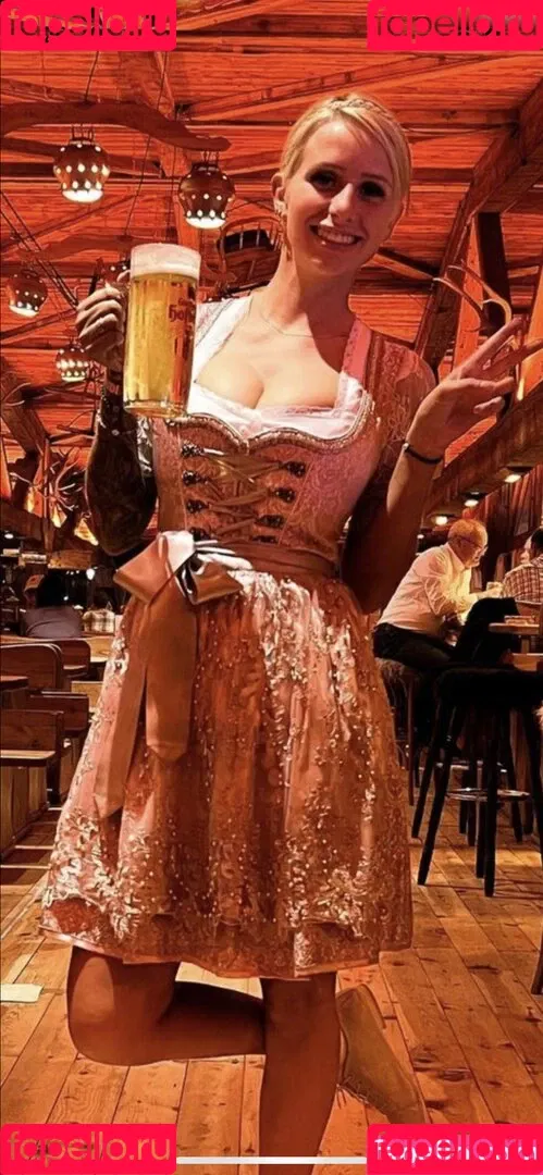 Carina Spack / carina_spack Onlyfans Photo Gallery 