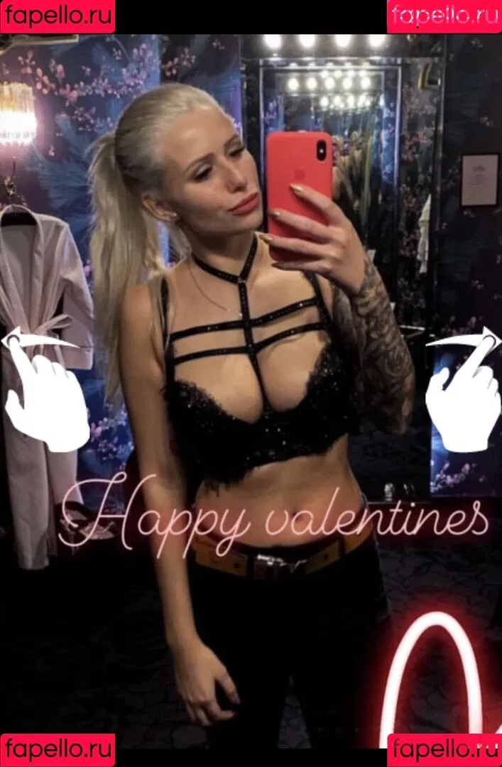 Carina Spack / carina_spack Onlyfans Photo Gallery 