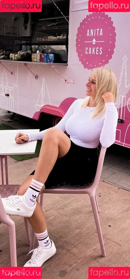 Carina Spack / carina_spack Onlyfans Photo Gallery 