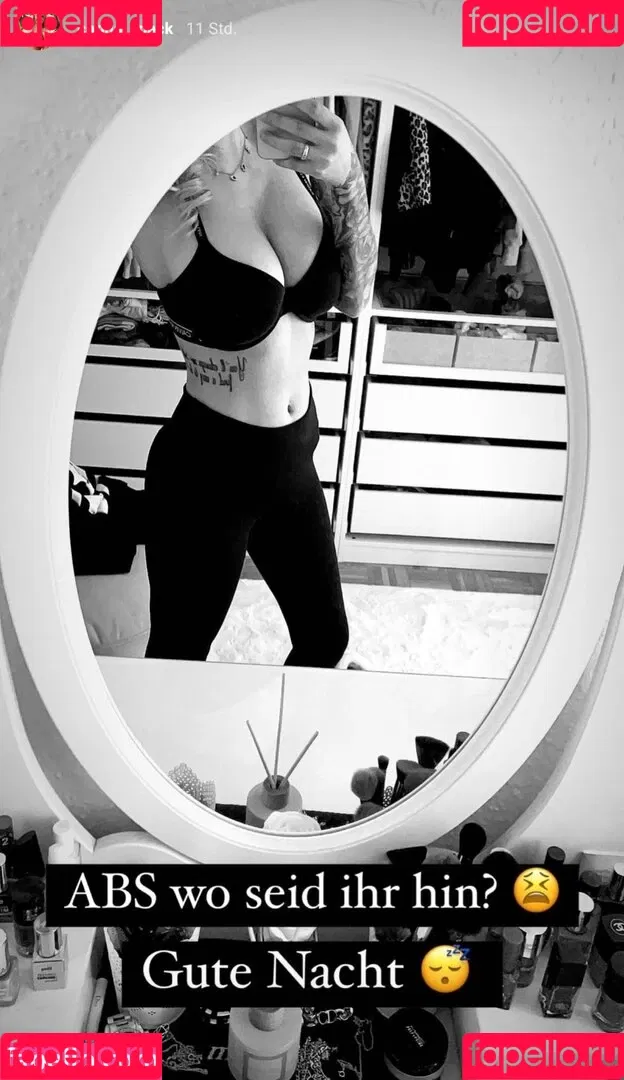 Carina Spack / carina_spack Onlyfans Photo Gallery 