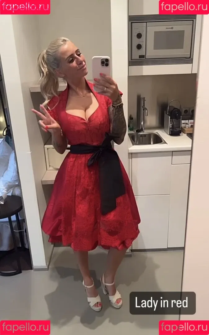 Carina Spack / carina_spack Onlyfans Photo Gallery 