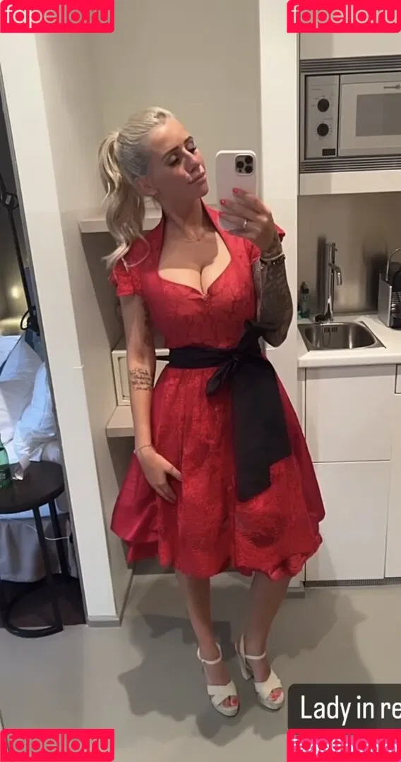 Carina Spack / carina_spack Onlyfans Photo Gallery 