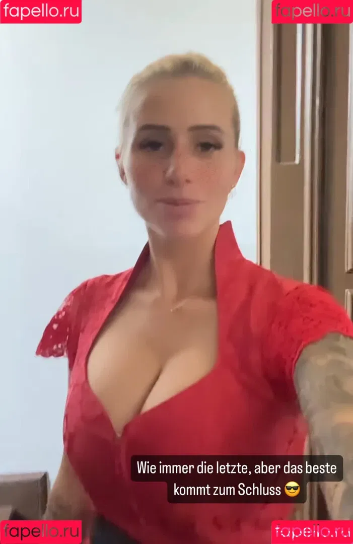 Carina Spack / carina_spack Onlyfans Photo Gallery 