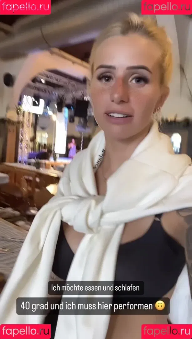 Carina Spack / carina_spack Onlyfans Photo Gallery 