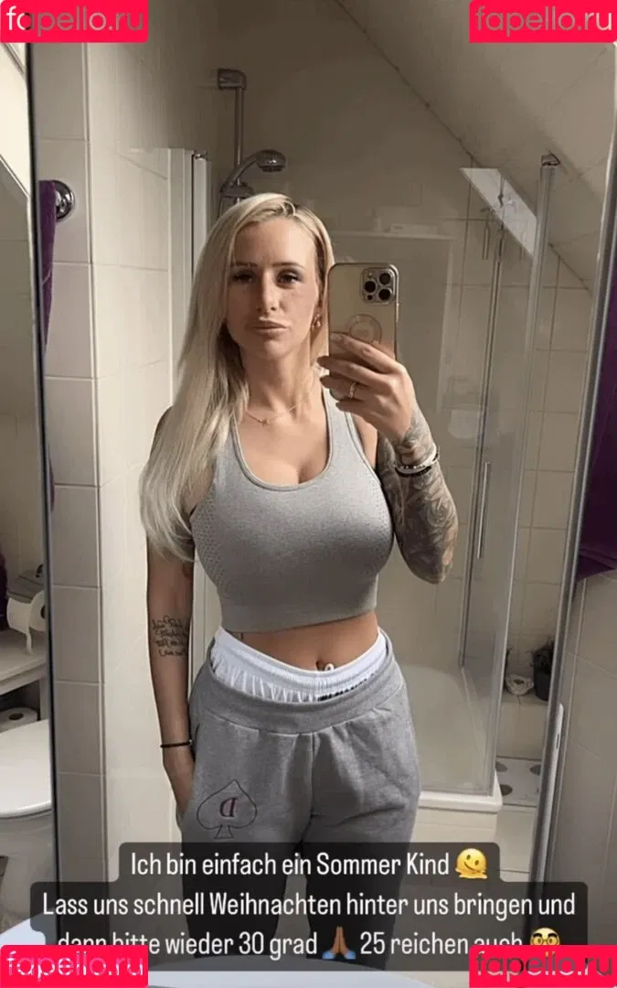 Carina Spack / carina_spack Onlyfans Photo Gallery 