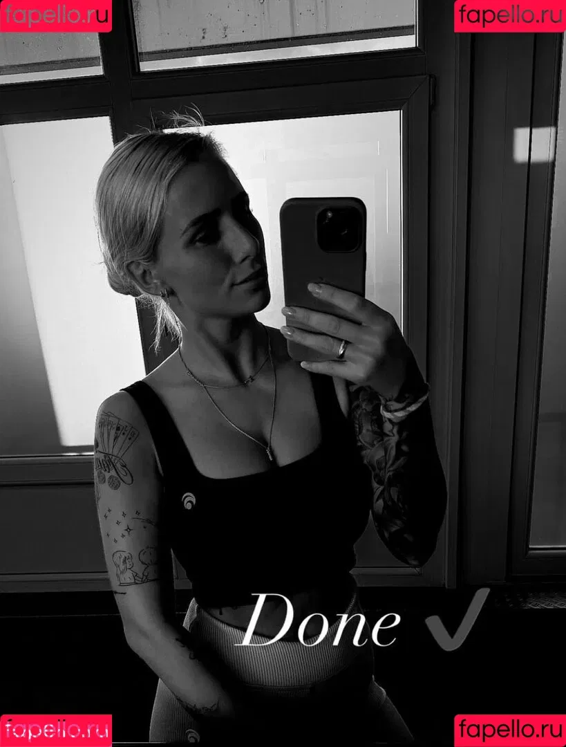Carina Spack / carina_spack Onlyfans Photo Gallery 