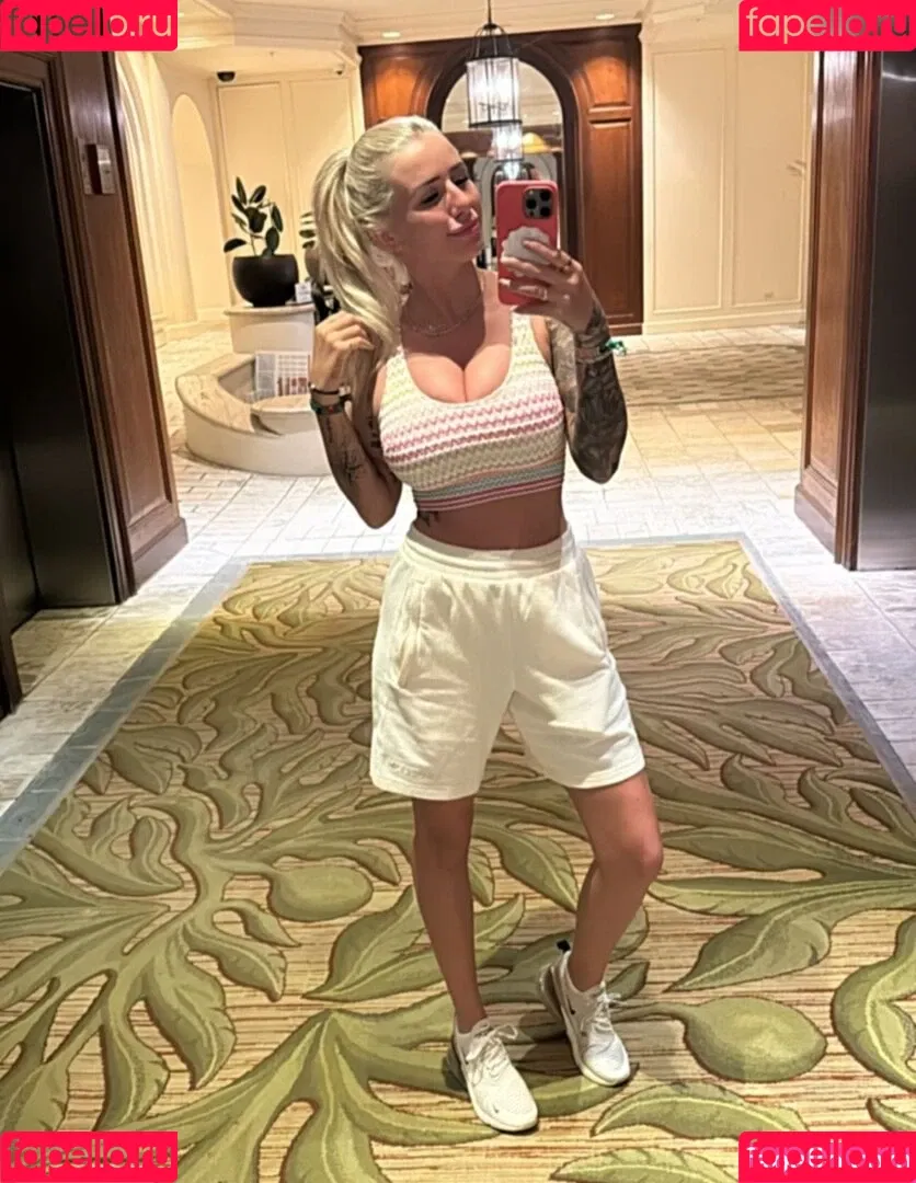 Carina Spack / carina_spack Onlyfans Photo Gallery 