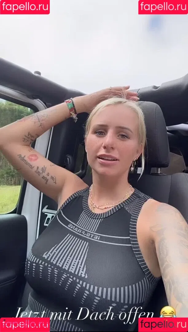 Carina Spack / carina_spack Onlyfans Photo Gallery 