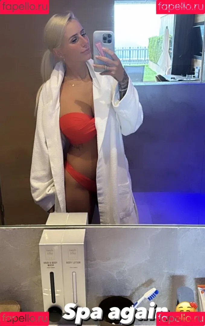 Carina Spack / carina_spack Onlyfans Photo Gallery 