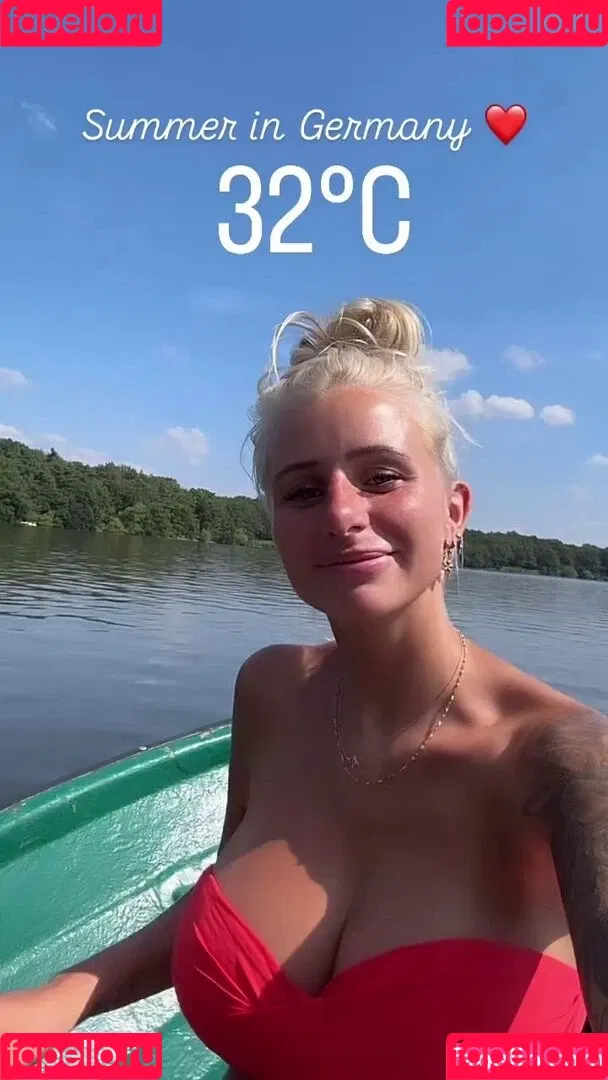 Carina Spack / carina_spack Onlyfans Photo Gallery 