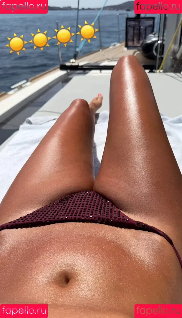 Carina Spack / carina_spack Onlyfans Photo Gallery 