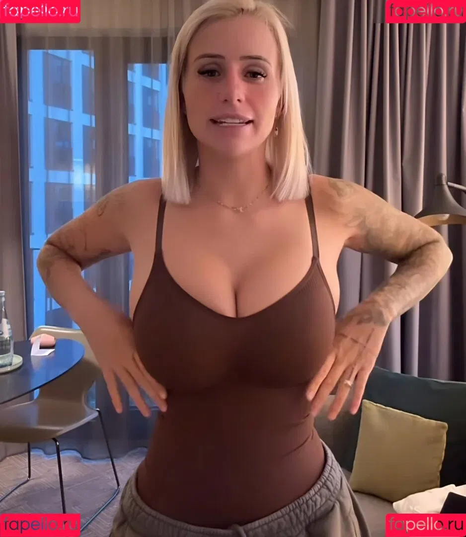 Carina Spack / carina_spack Onlyfans Photo Gallery 